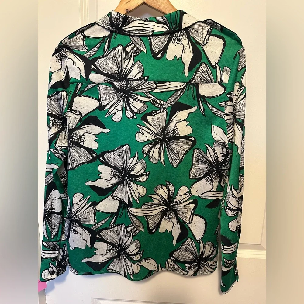 Alexis Green Floral Button Down Shirt. $380 retail. NWT - Picture 7 of 8